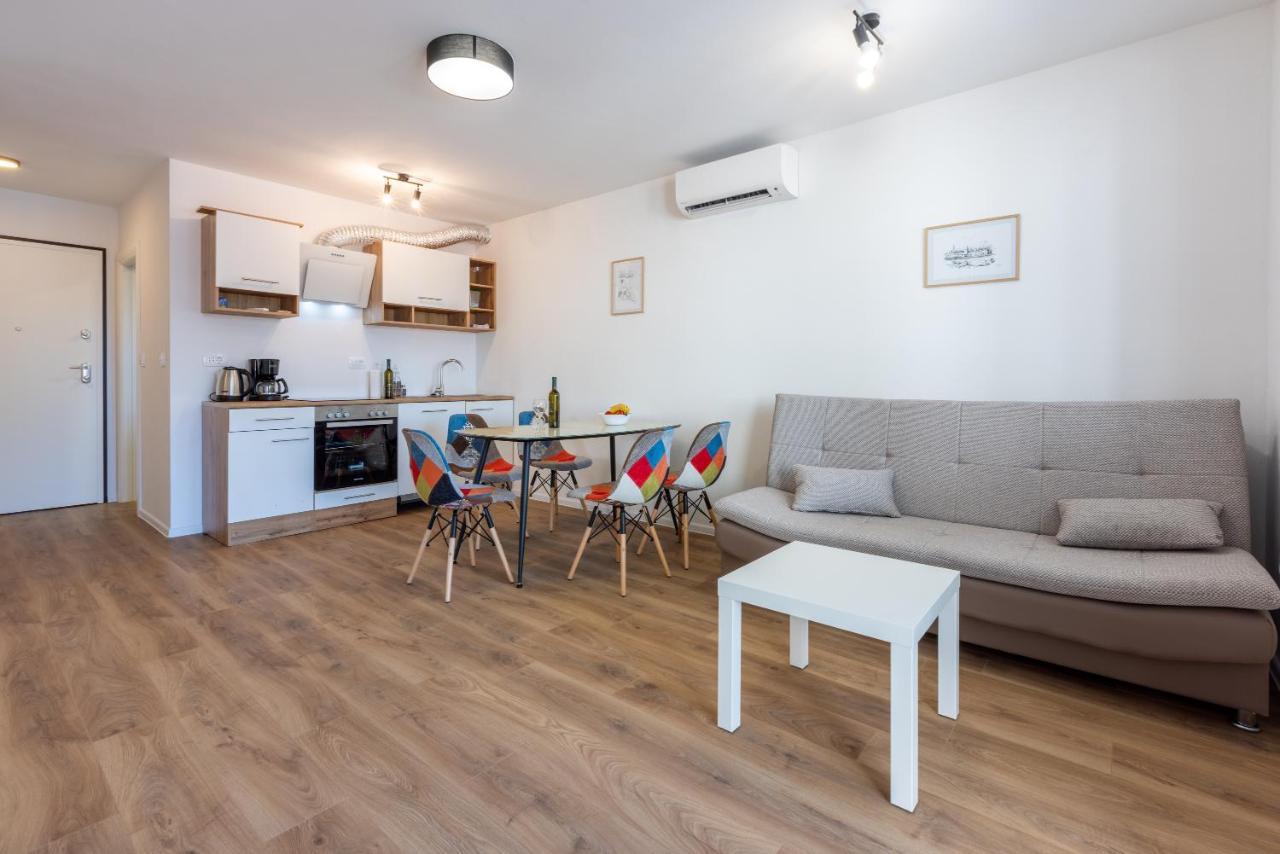 Luxury Apartments Lovorka 1 & 2**** 셀스 외부 사진