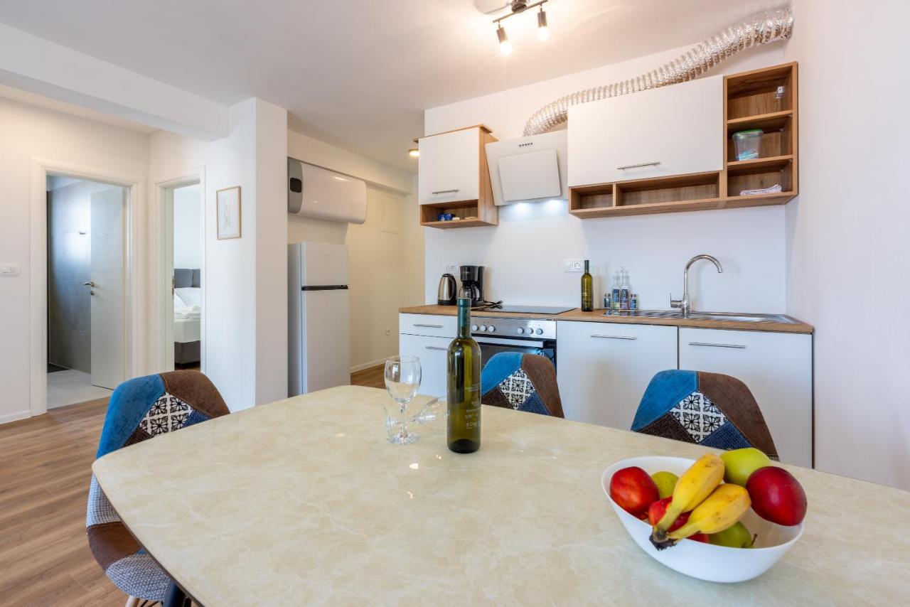 Luxury Apartments Lovorka 1 & 2**** 셀스 외부 사진