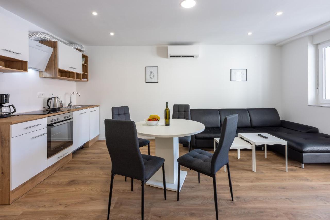 Luxury Apartments Lovorka 1 & 2**** 셀스 외부 사진