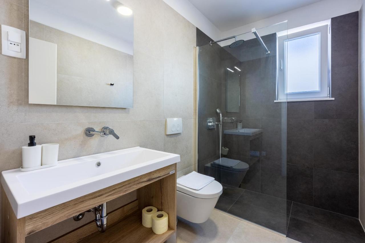 Luxury Apartments Lovorka 1 & 2**** 셀스 외부 사진